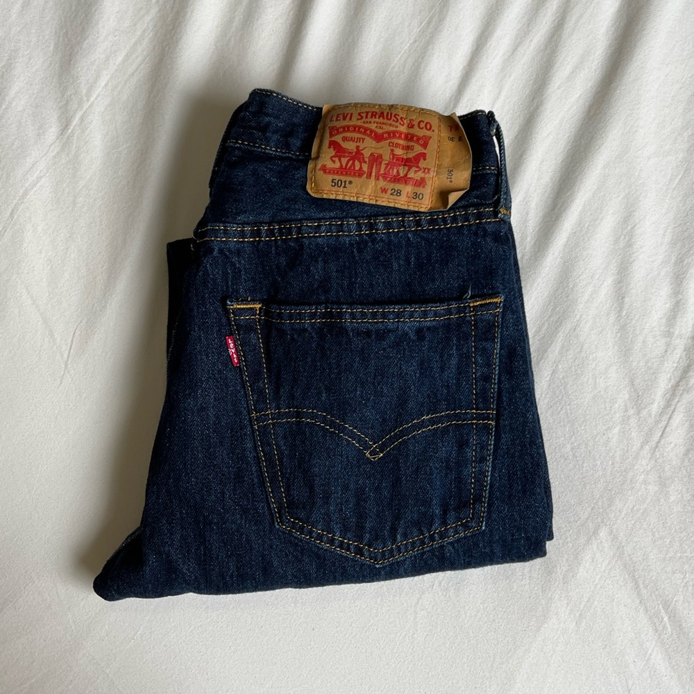 Levi’s 501 W28 L30 Dark Wash